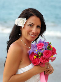 Maui wedding bouquet. Photo courtesy of Cassi Pali of Creative Island Visions. Click to enlarge.